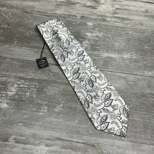 Remizio NWT Silver w/ Black Paisley Silk Tie